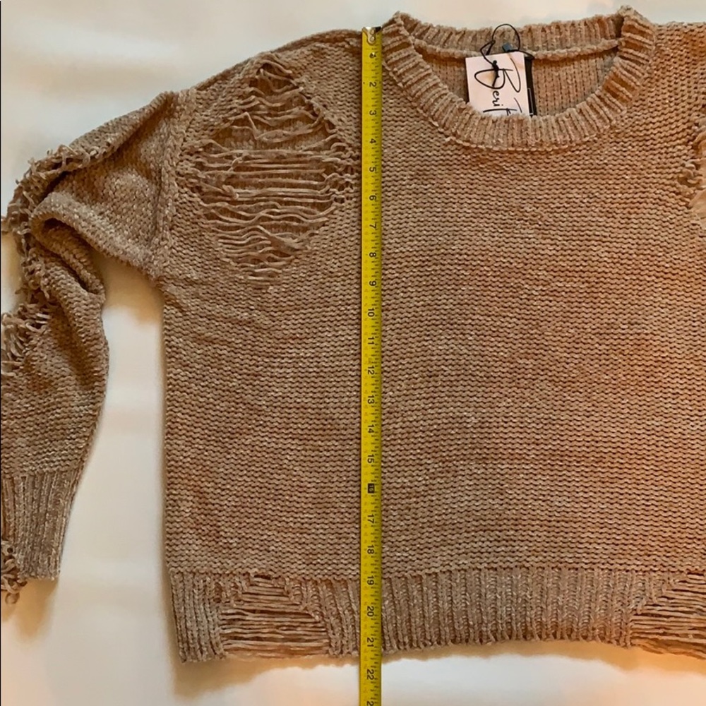 🌺Distressed Sweater Small/medium - Picture 7 of 7